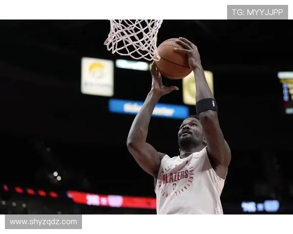 艾顿爆发砍下21分13板湖人记者称其统治力十足或成球队全新核心